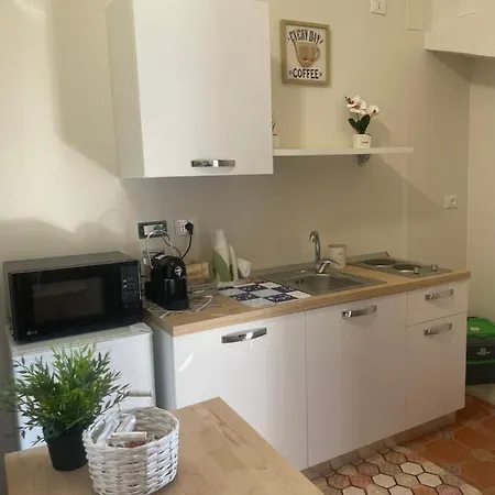 I 3 Mori فندق مبيت وإفطار 3*