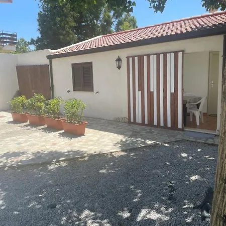 I 3 Mori فندق مبيت وإفطار 3*